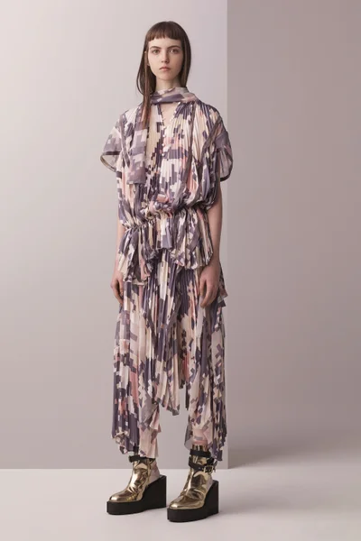 Look 12